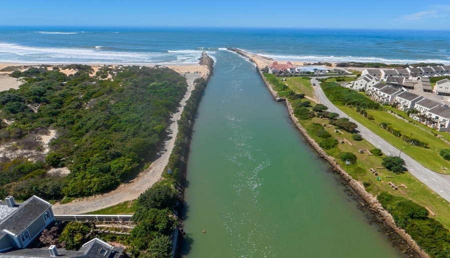 7 Bedroom Property for Sale in Royal Alfred Marina Eastern Cape